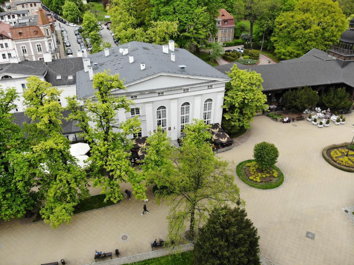 Rezydencja Bohema Szczawno-Zdroj Exteriör bild